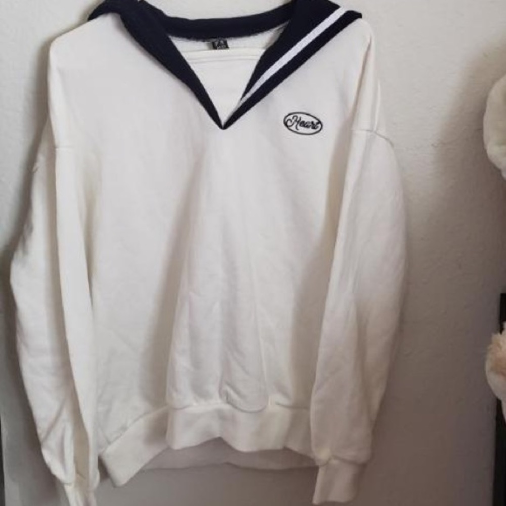 KOREAN STYLE CREWNECK